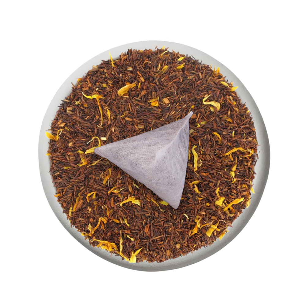 Boîte de thé personnalisée avec infusette et motifs floraux.