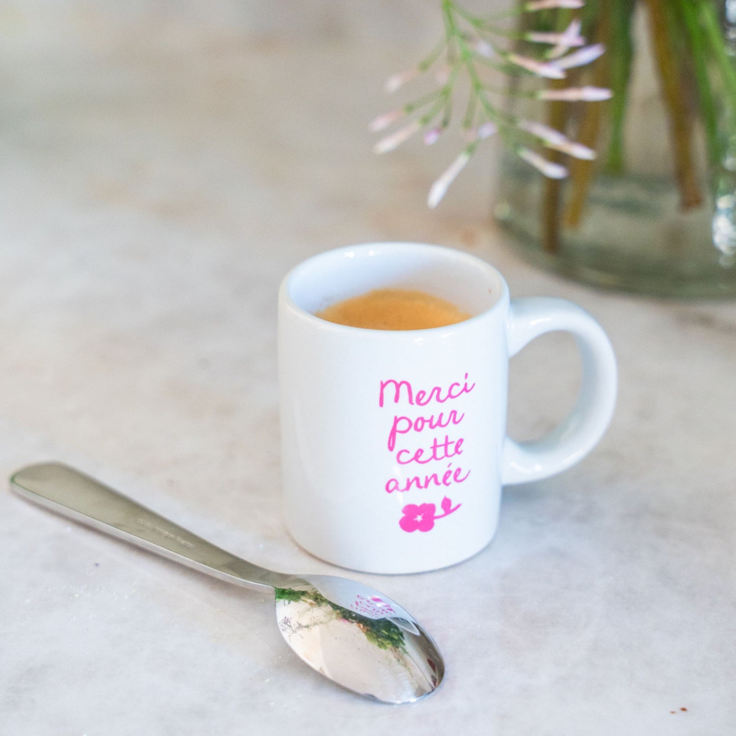 Tasse à café sérigraphiée avec message de remerciement