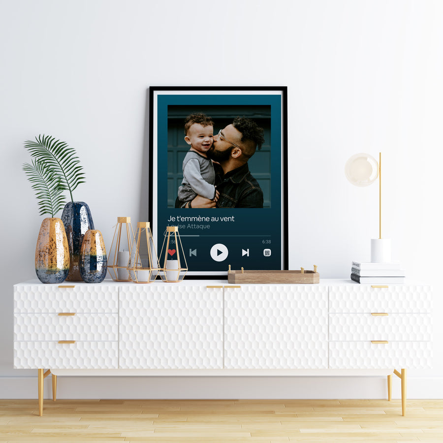 Affiche illustrant un lecteur de musique avec des notes colorées.