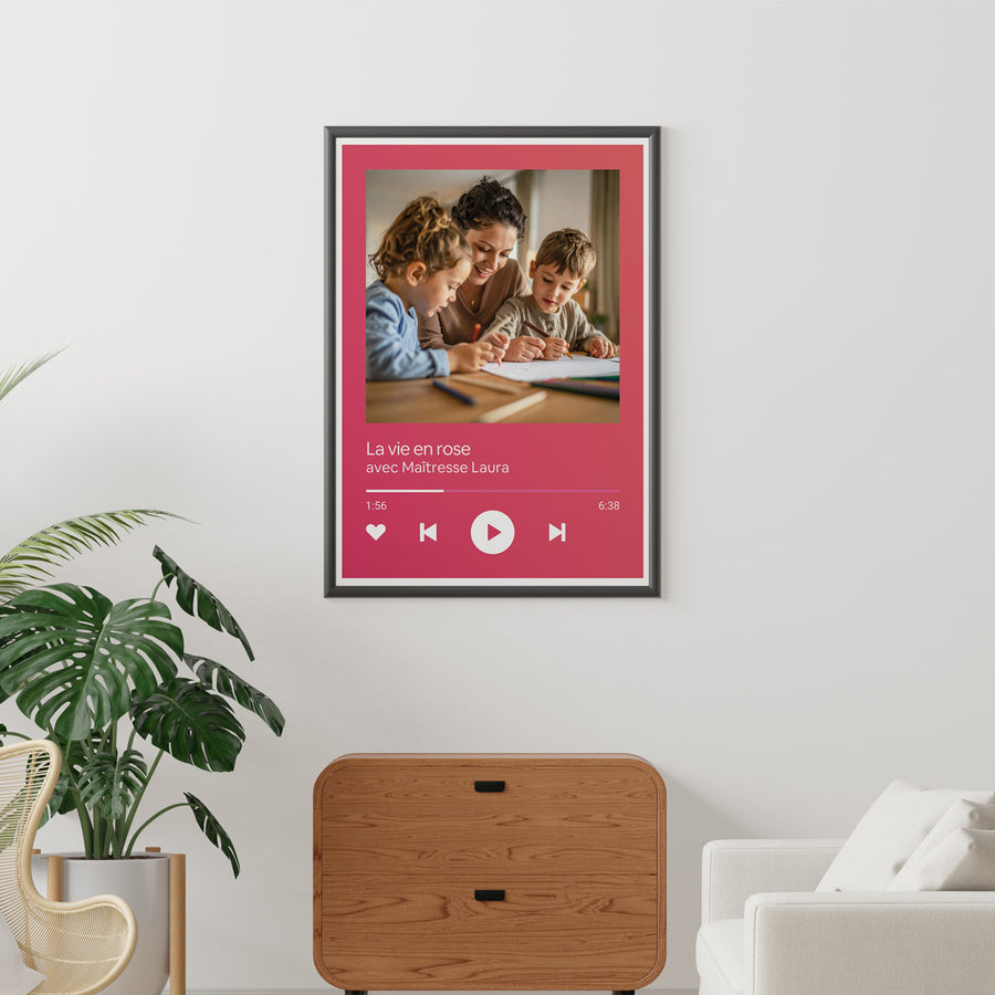 Affiche stylisée d'un lecteur de musique avec des notes colorées.
