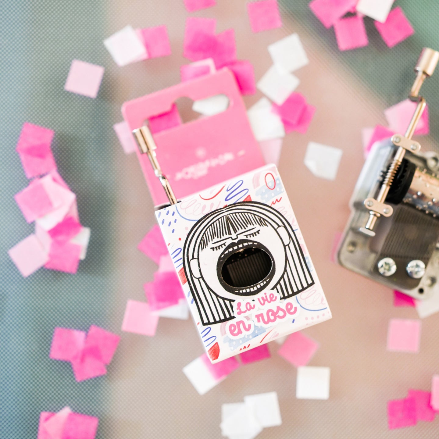 Boîte à musique La vie en rose avec manivelle en bois