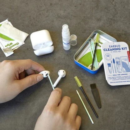 Kit de nettoyage pour écouteurs avec brosse et lingette