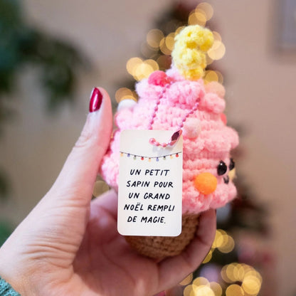 Sapin - Un petit sapin pour un grand Noël rempli de magie.