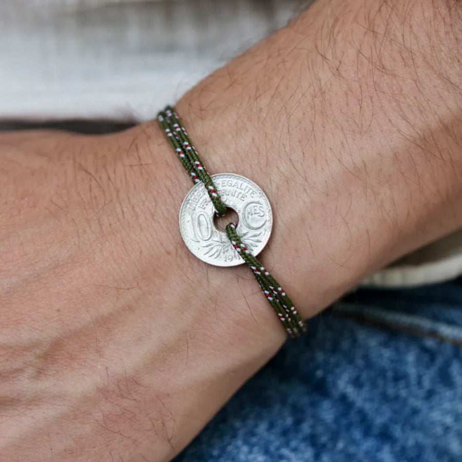Bracelet l'Intrépide avec motif vintage et finition artisanale
