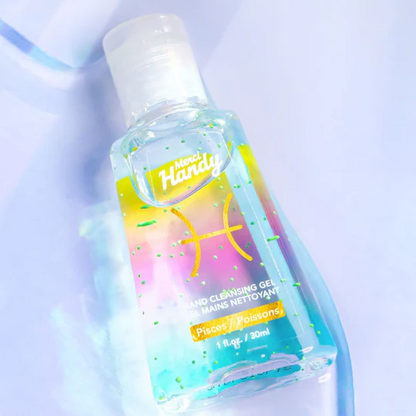 Gel pour les mains au motif poisson, format compact et coloré.