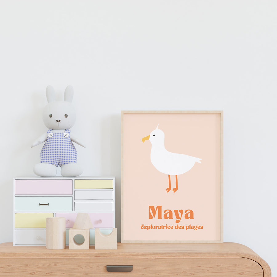 Affiche de mouette en vol sur fond clair, style artistique