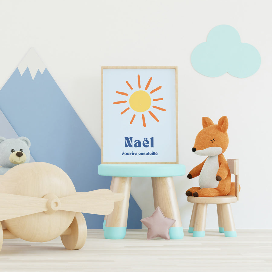 Affiche soleil avec rayons stylisés sur fond clair
