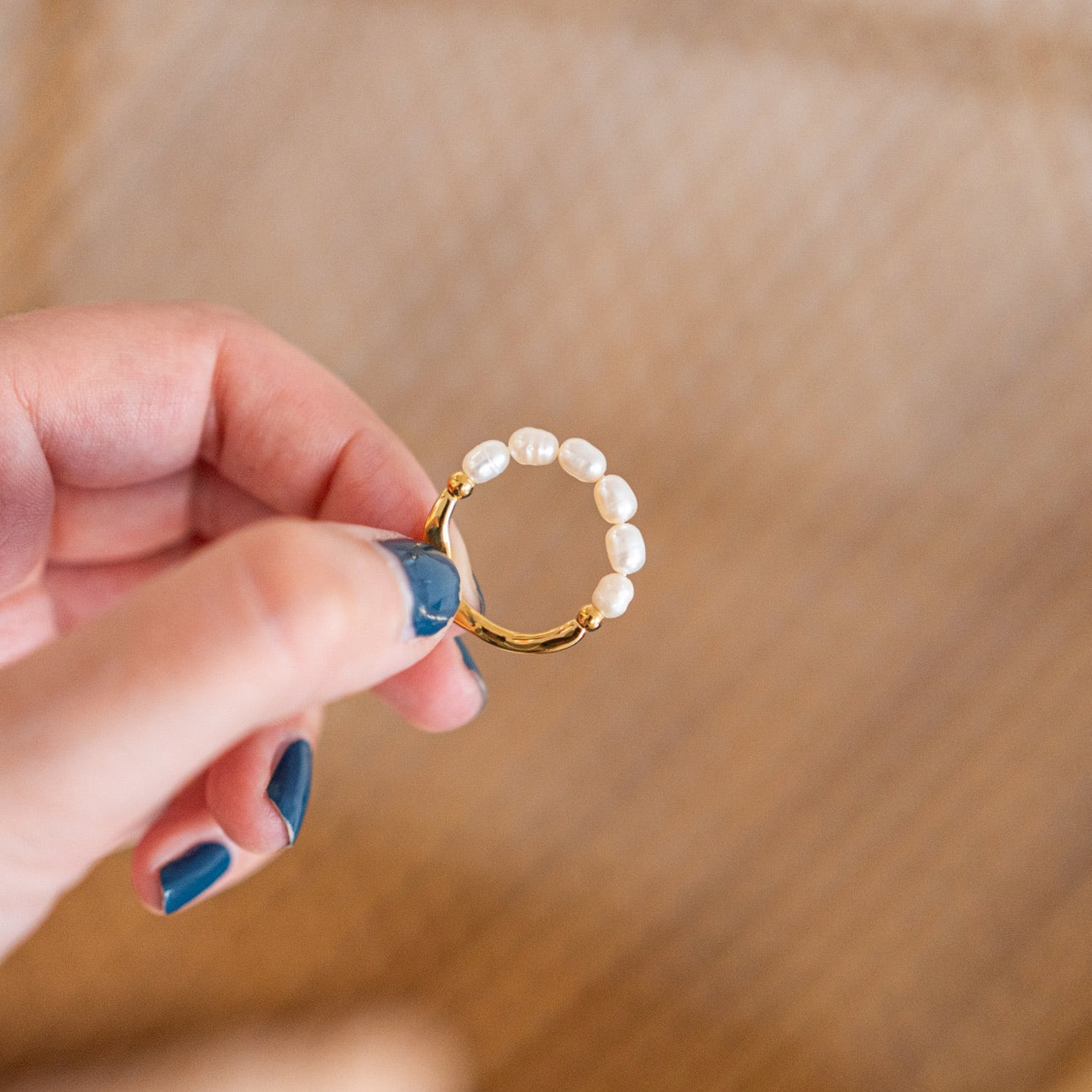 Bague avec des perles d'eau douce