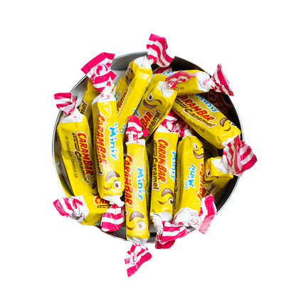 Boîte de bonbons personnalisés avec un design coloré et joyeux