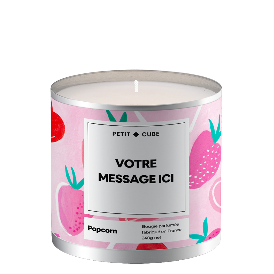 Bougie personnalisée avec motif popcorn sur le dessus.