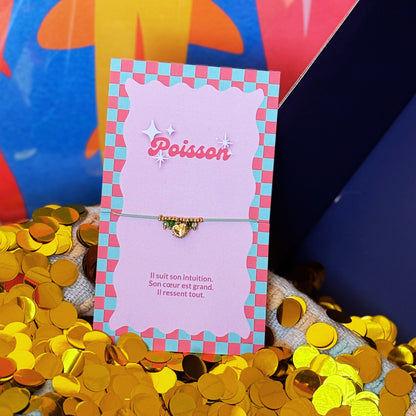 Bracelet Poisson doré avec pendentif cœur et petites perles vertes