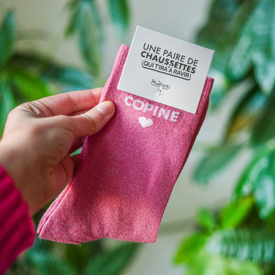 Chaussettes roses pailletées avec inscription 'Copine'