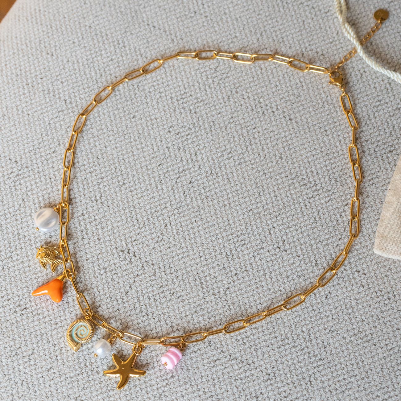 Collier charms été