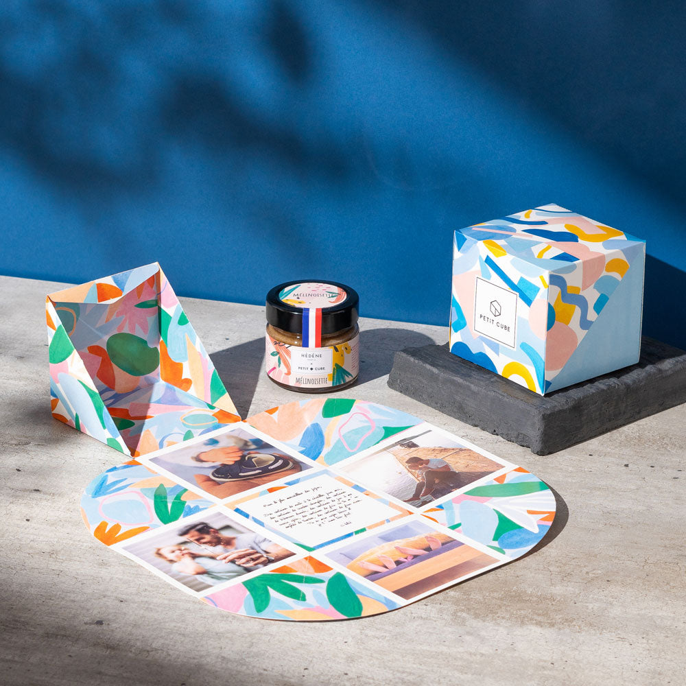 Petit Cube avec motif coloré et design innovant