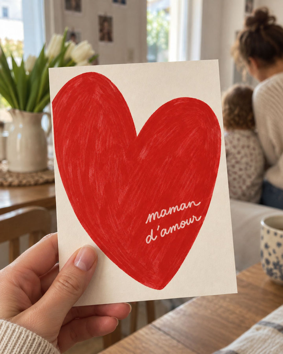 Carte personnalisée 'Maman d'amour' en vue lifestyle