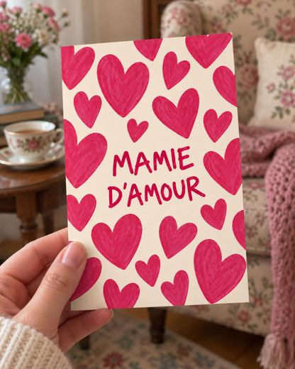 Carte Mamie D'amour avec design tendre et couleurs douces