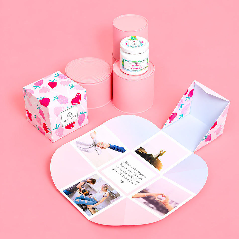 Cube personnalisé avec motifs colorés et texture douce