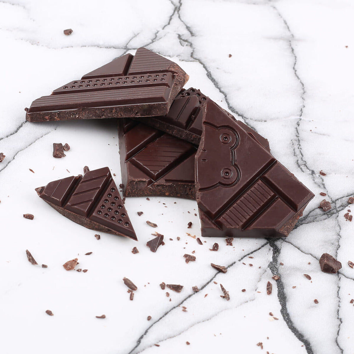 Tablette de chocolat avec un design audacieux et coloré