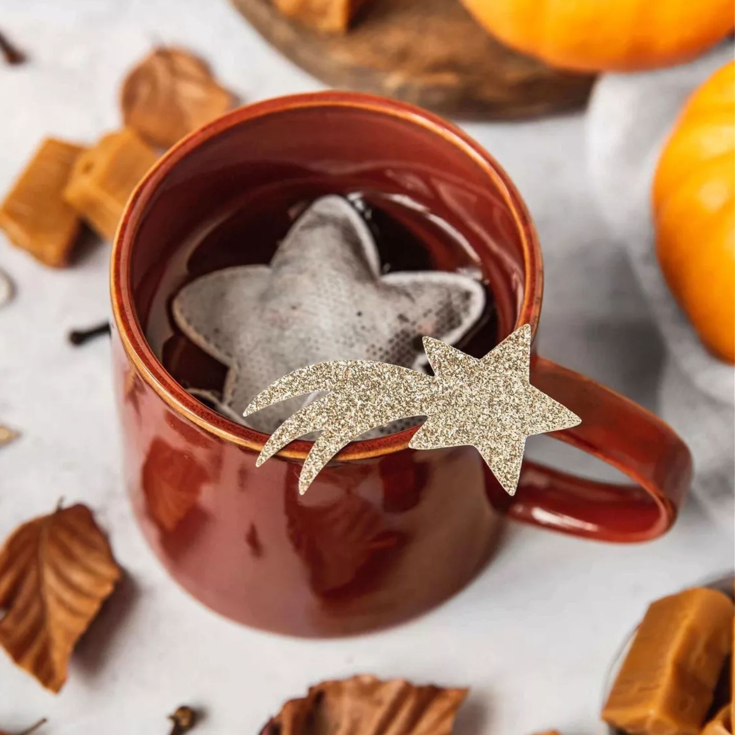 Sachet de thé vert au jasmin en forme d'étoile, vue de face